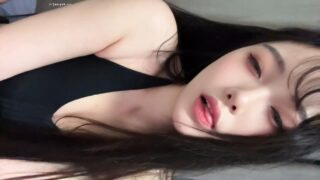 抖音百万粉新情丝小秘书开腿电臀大摆锤 [2V1.31G][百度云]